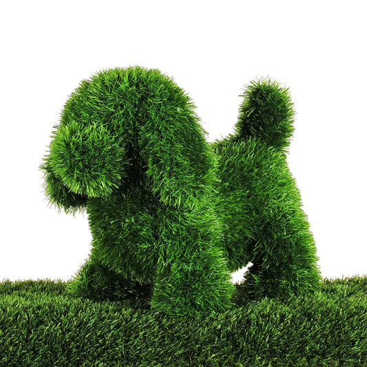 Cane in erba sintetica