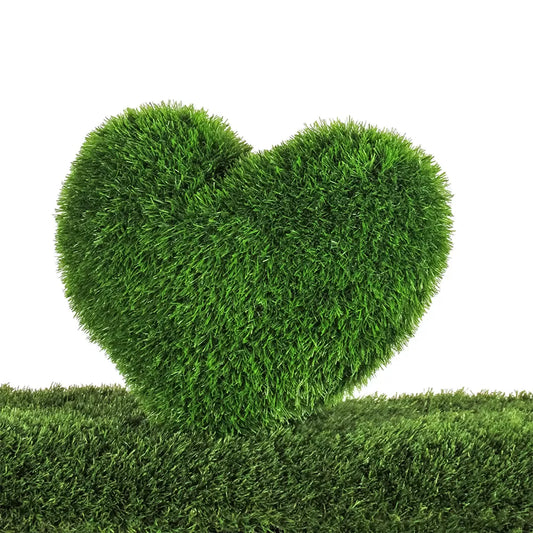 Cuscino cuore in erba sintetica