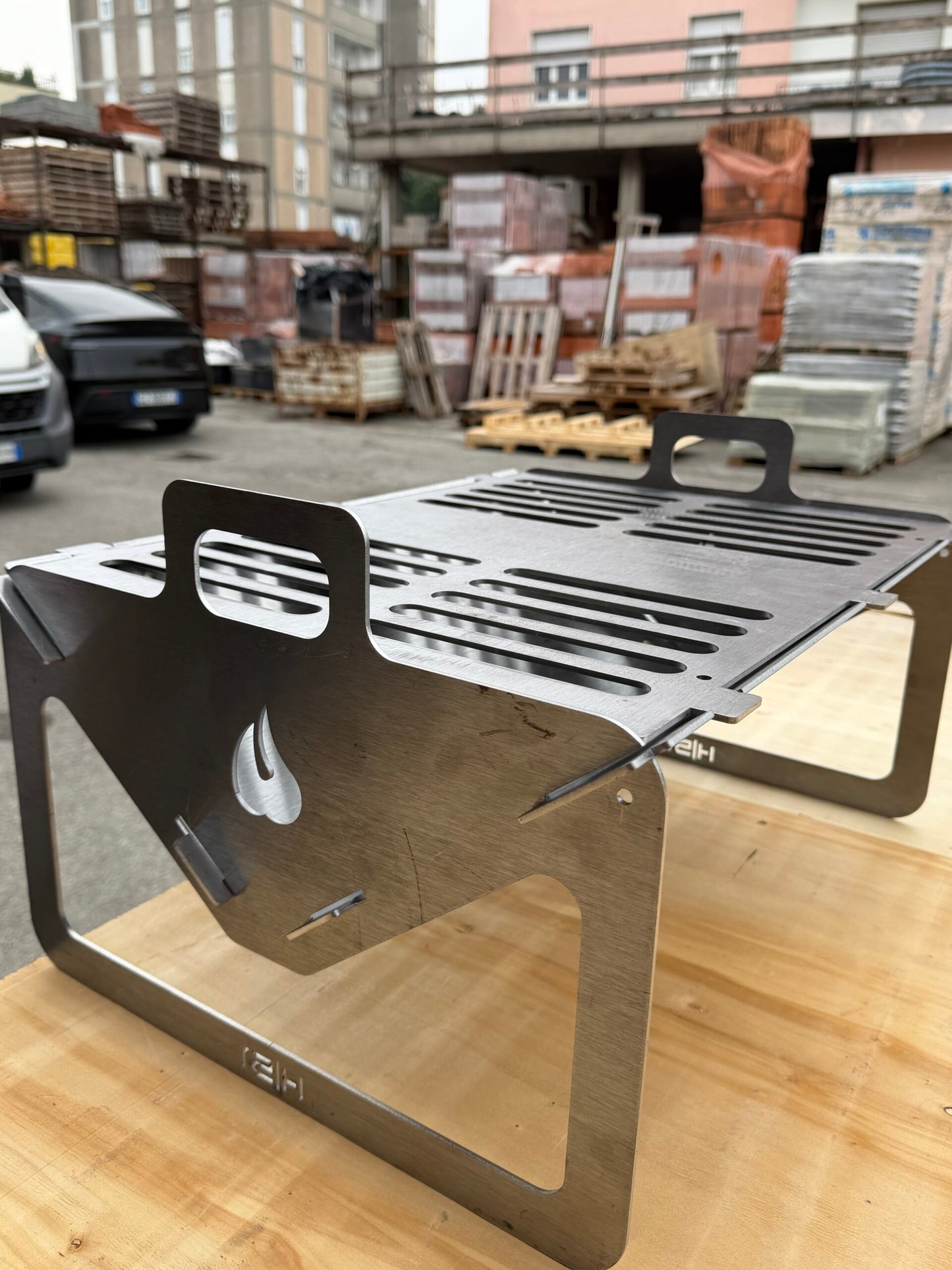 Barbecue valigetta in acciaio